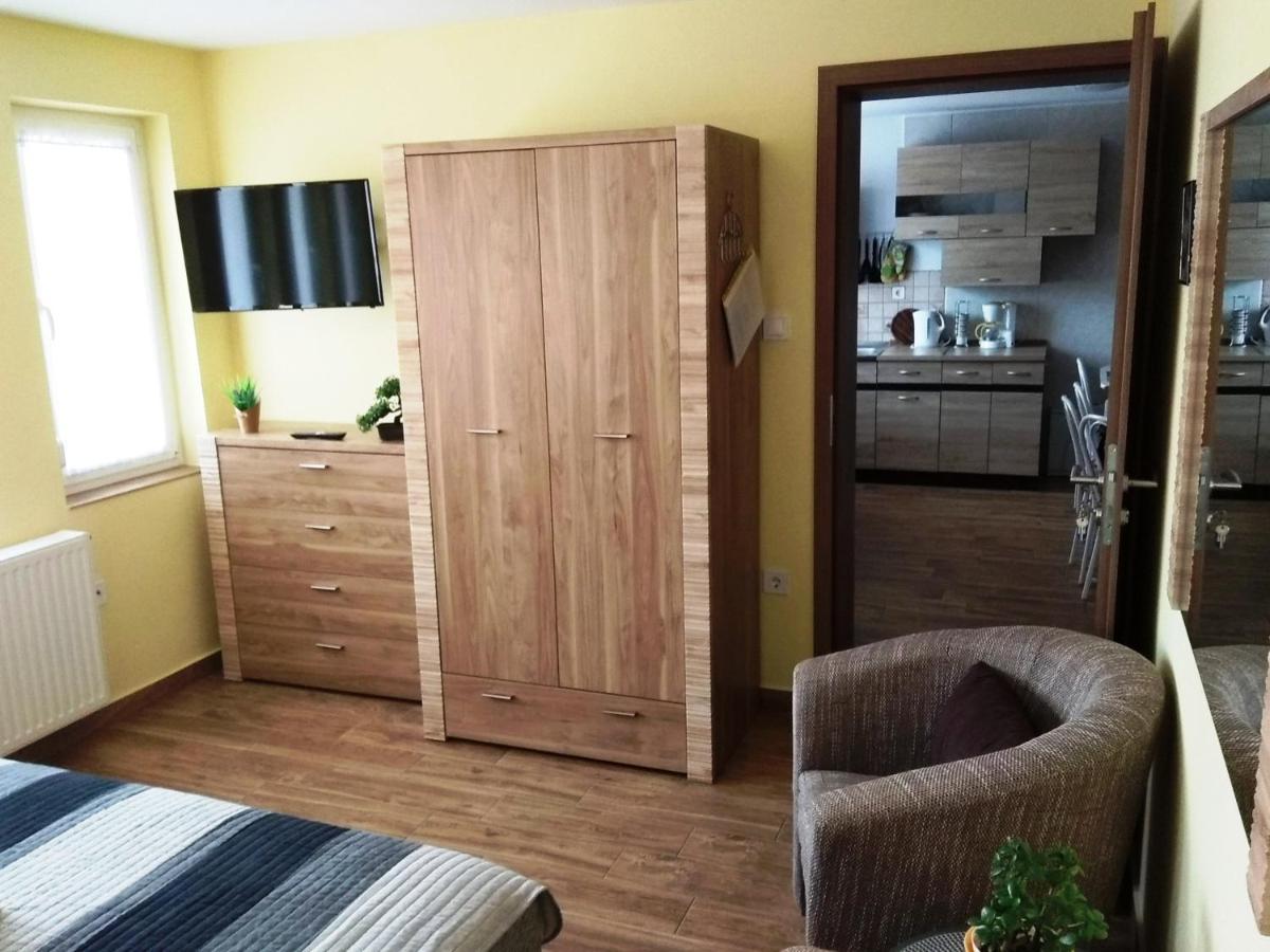 Tulipan Apartmanhaz Bük Εξωτερικό φωτογραφία