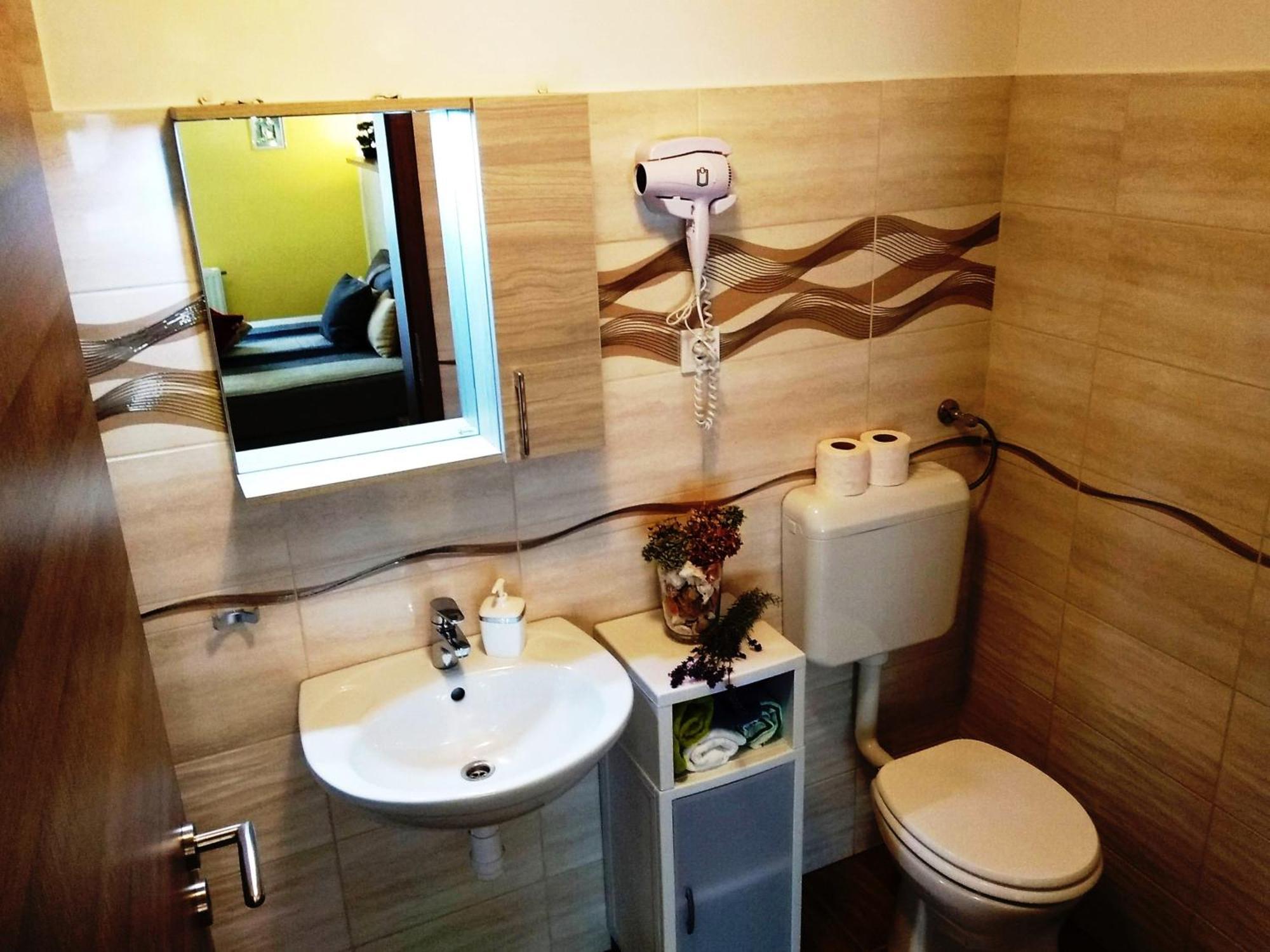 Tulipan Apartmanhaz Bük Εξωτερικό φωτογραφία